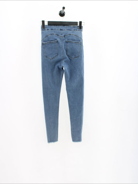 93f52bff46348cde3a4b77e76632a71d