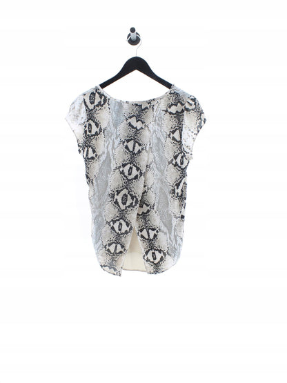 81dab82a97f034bc4412edc3e7de781f