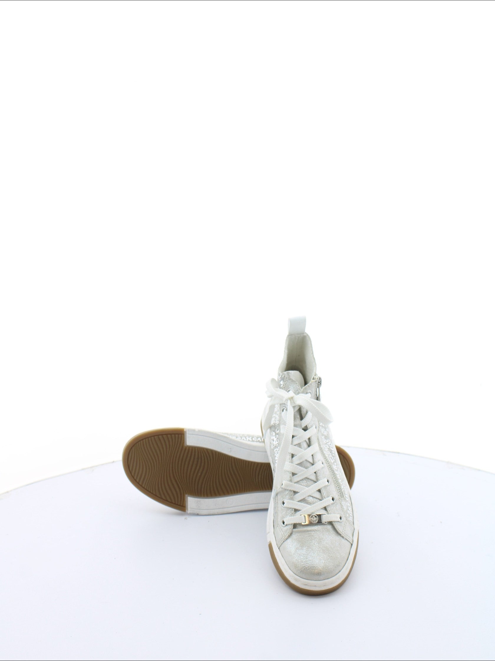 ec5b5dce76f551e2766f780d466be95a