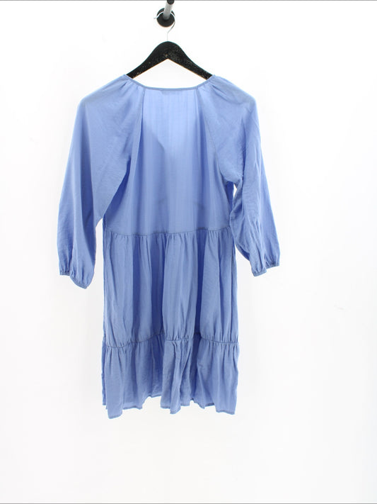 b4dea4532f856fa1eca5f5ef72ec76b4