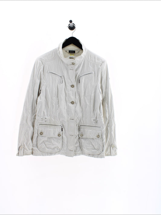 28bdecc9ca77aa7b9812783bd7566663