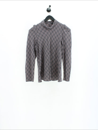 f974da008939e8a151f3a3122355e903