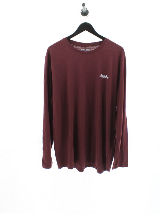 d8d2d2e8c0dd0e3c756413ae72379aeb