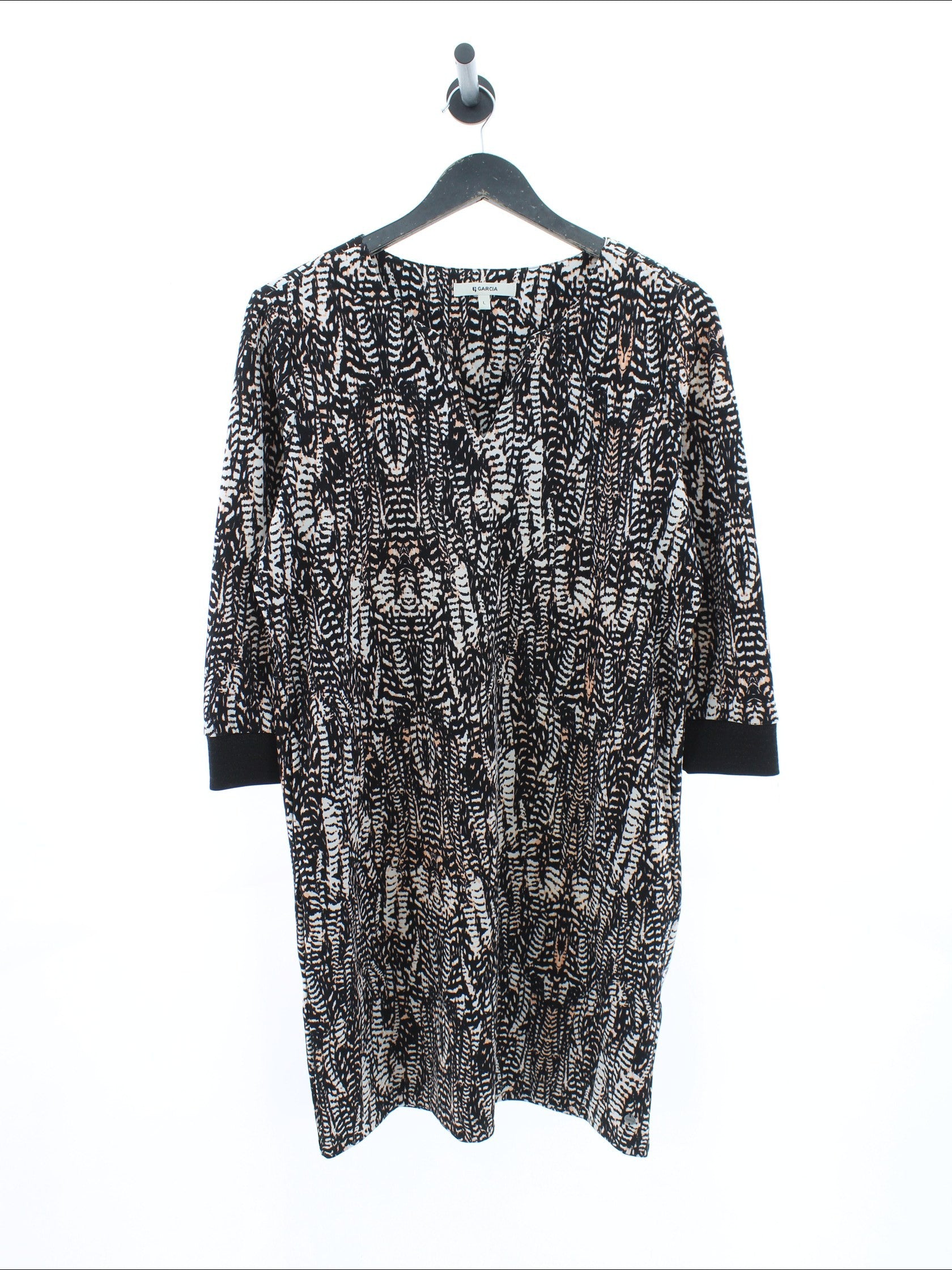 77e5b6ea21d2641430933f3ec24d299b