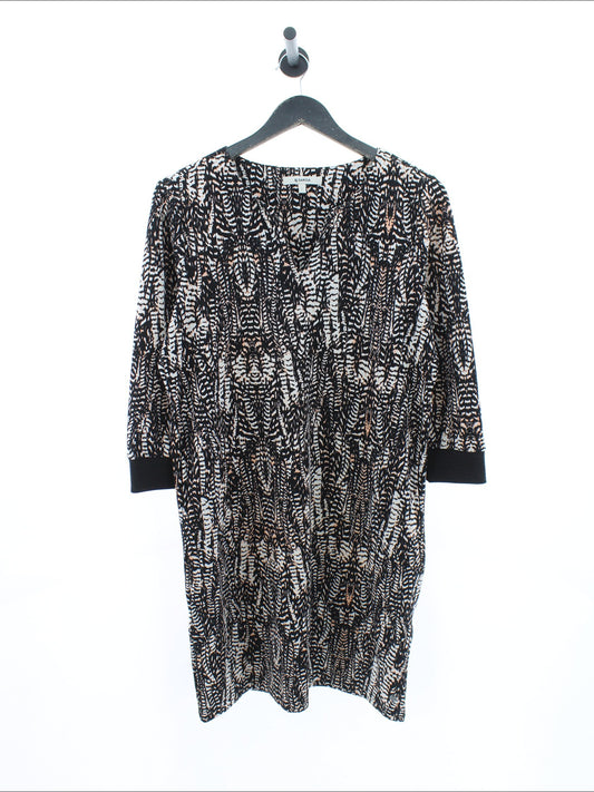 77e5b6ea21d2641430933f3ec24d299b