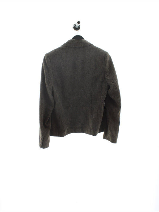 7a9e3188df46d2987561e23cc4f963de