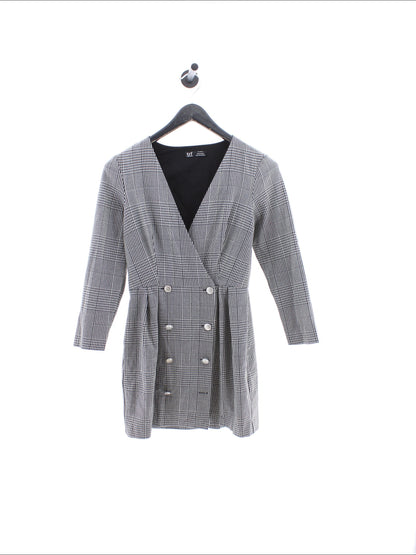 93625daee308ac2ca7b7bb83d6a8d244